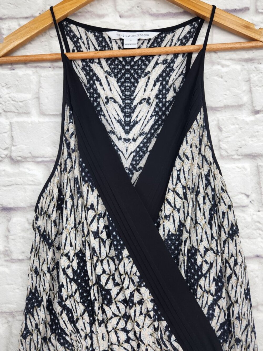 DVF Diane von Furstenberg Shany Silk Wrap Jumpsuit Tapered Leg Panther Lace 4 - Picture 9 of 16